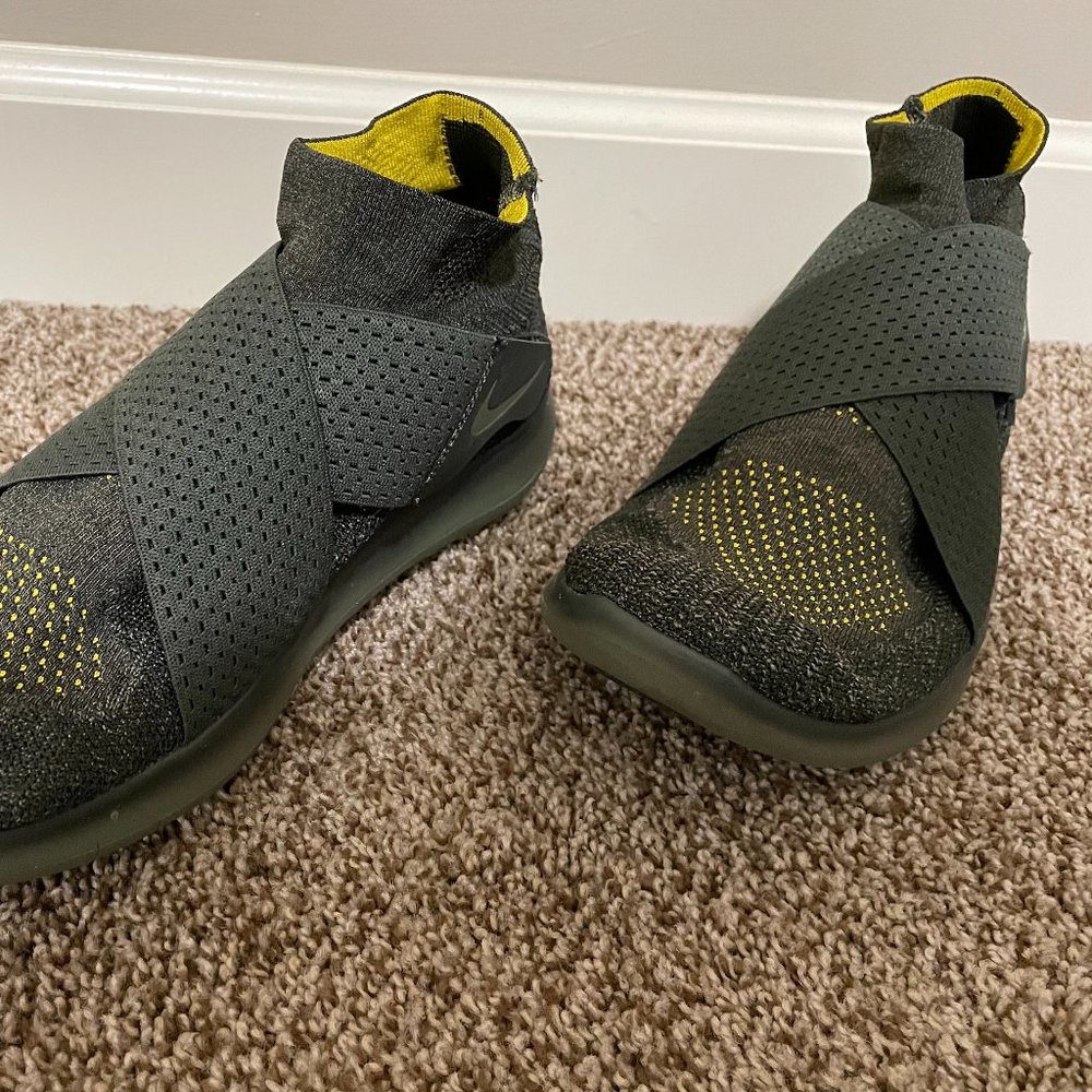Nike Free RN Motion Flyknit (Sequoia Color)